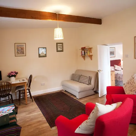 The Cottage At Weston Lawn-2